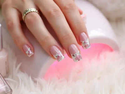 Jak zrobić paznokcie hybrydowe? Przewodnik krok po kroku