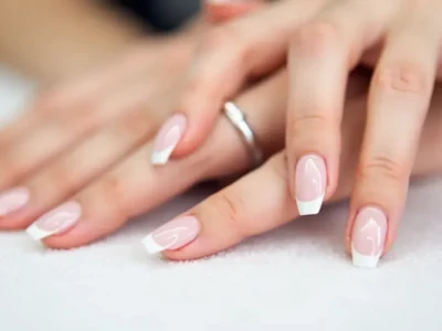 Kształty paznokci: Jak je piłować i unikać błędów?